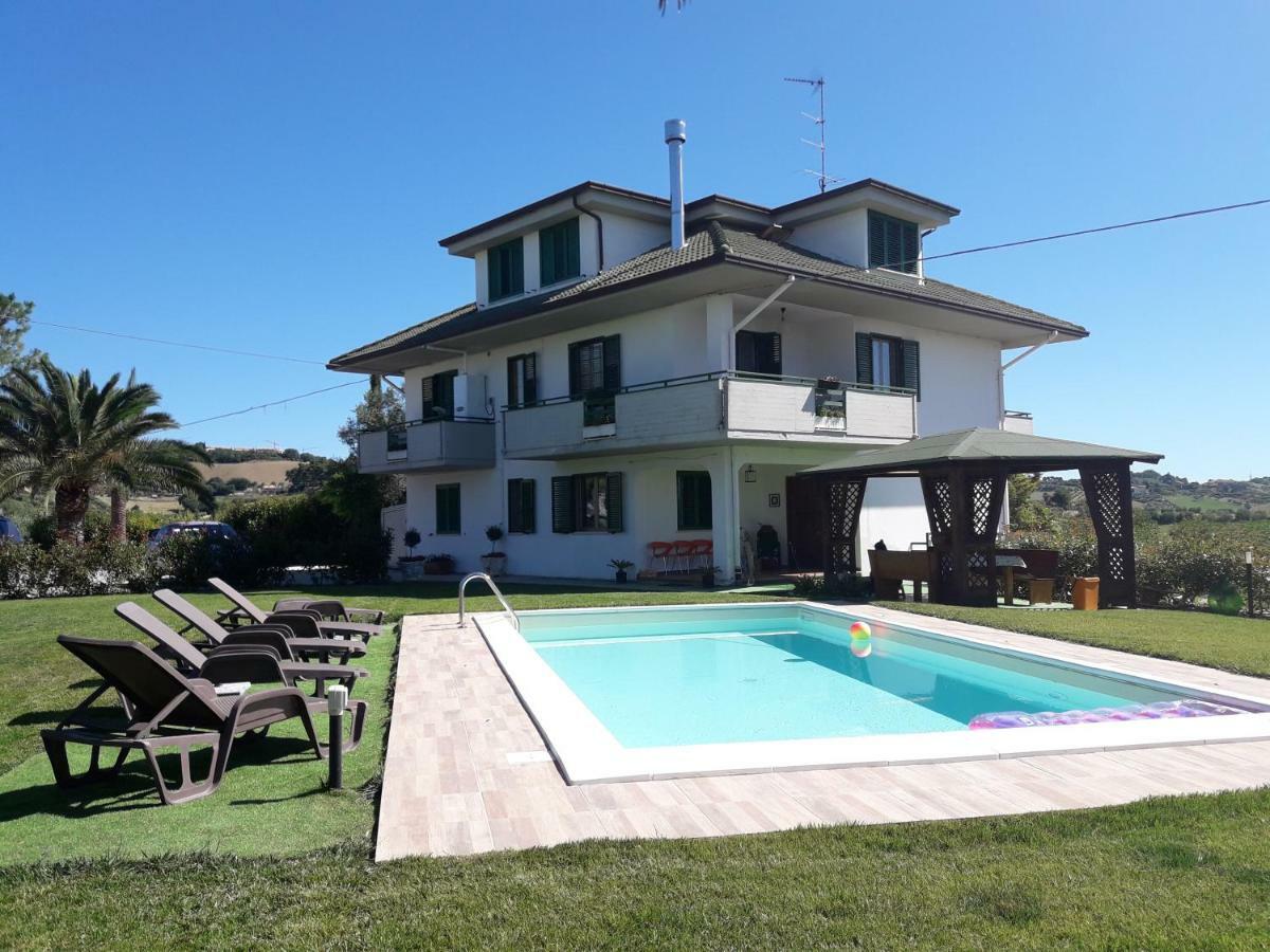 Gli Orti Di San Giacomo Bed and Breakfast Monteprandone Esterno foto